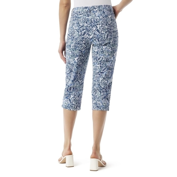 Capri Jeans Blue & White Floral Print - NWT Size 16 - Picture 2 of 9